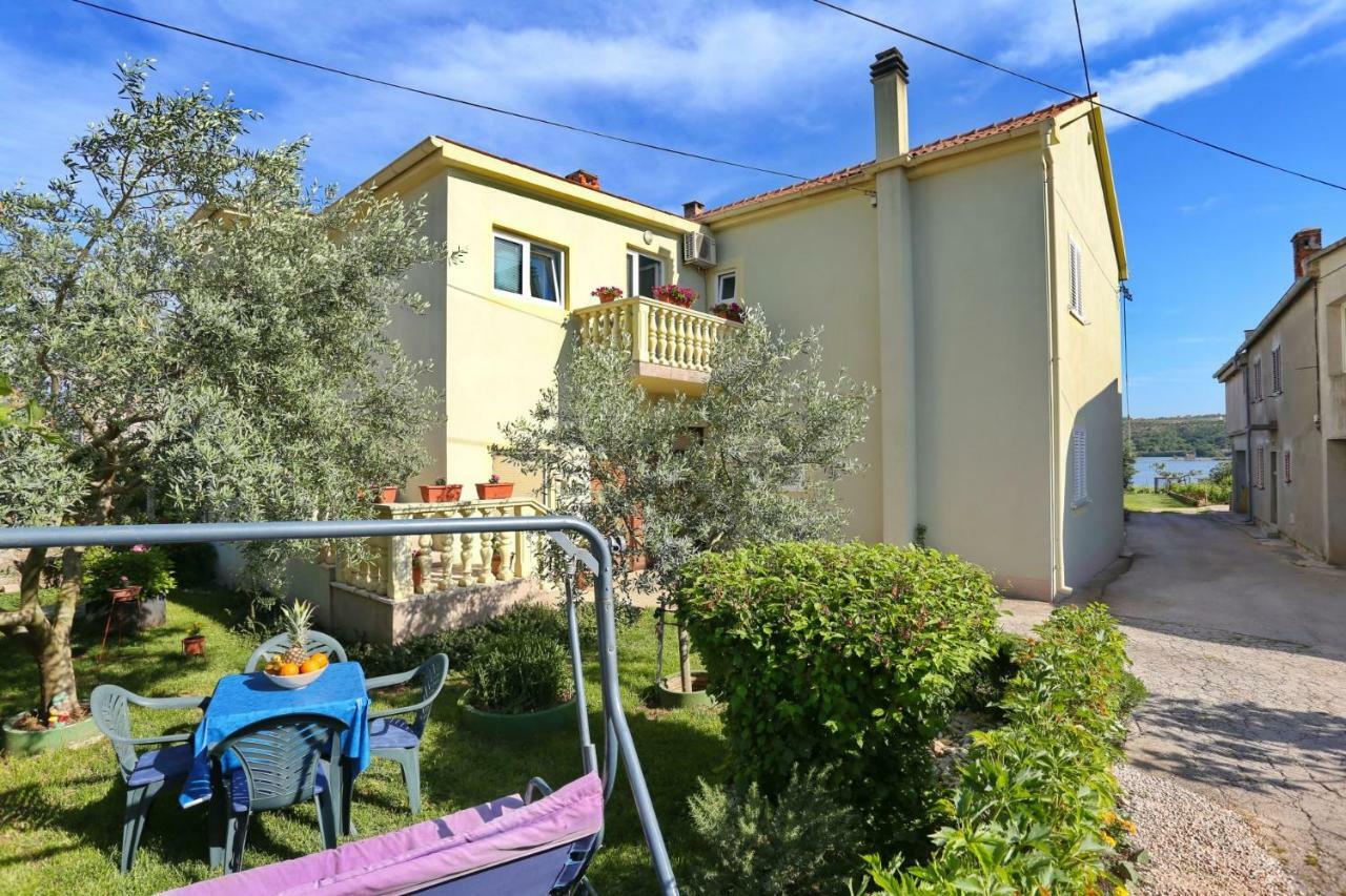 Seaview Apartment Aida بوسيدارجي المظهر الخارجي الصورة